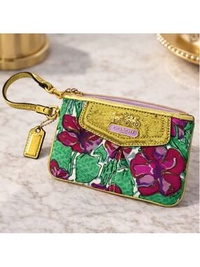 COACH Vintage Ashley Iris Collection Wristlet – Floral Print with Gold Accents